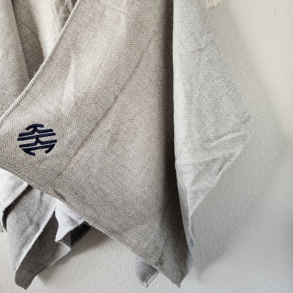 Barbour Tartan Open Front Poncho Cape Knit Woven Gray Winter Warm Minimalist OS - Picture 7 of 12